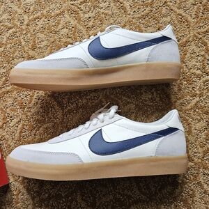Nike Men’s White & Navy Gum-Soled Low-Top Sneakers Kill Shot